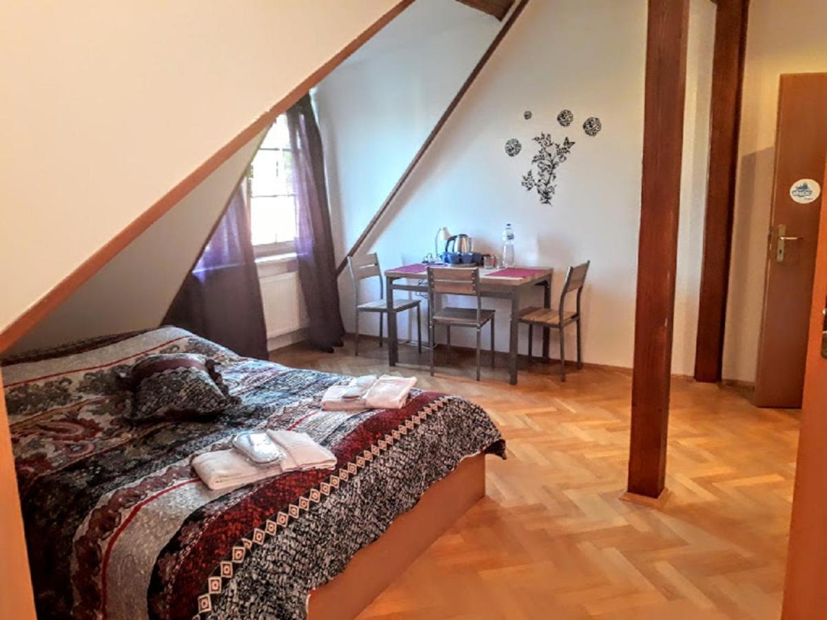Hotel Fairy-Tale Prague From Lev I Sova Esterno foto